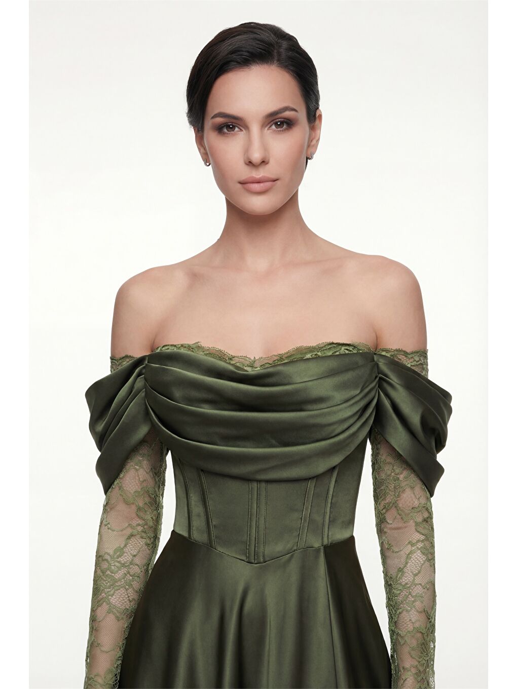 Kadın Haki Dar Kalıp Dantel Detaylı Uzun Saten Abiye Elbise-3