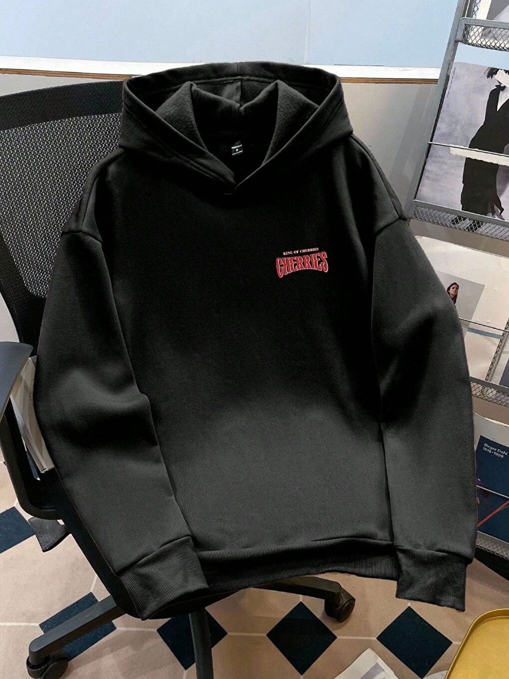 Siyah Super Sweet Baskılı Oversize Kapüşonlu Sweatshirt-1