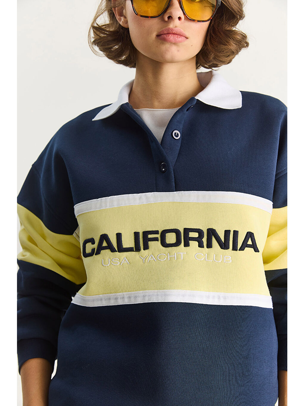 Lacivert Kadın Polo Yaka Düğmeli California Yazılı Nakış Detaylı Oversize Kadın Sweatshirt-5