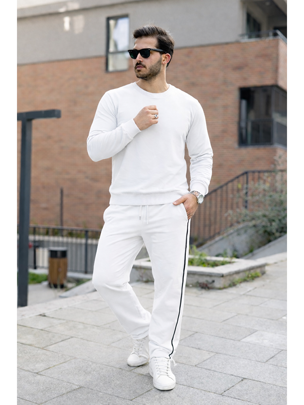 Erkek Çizgili Bisiklet Yaka Dar Beyaz Eşofman Takımı-2