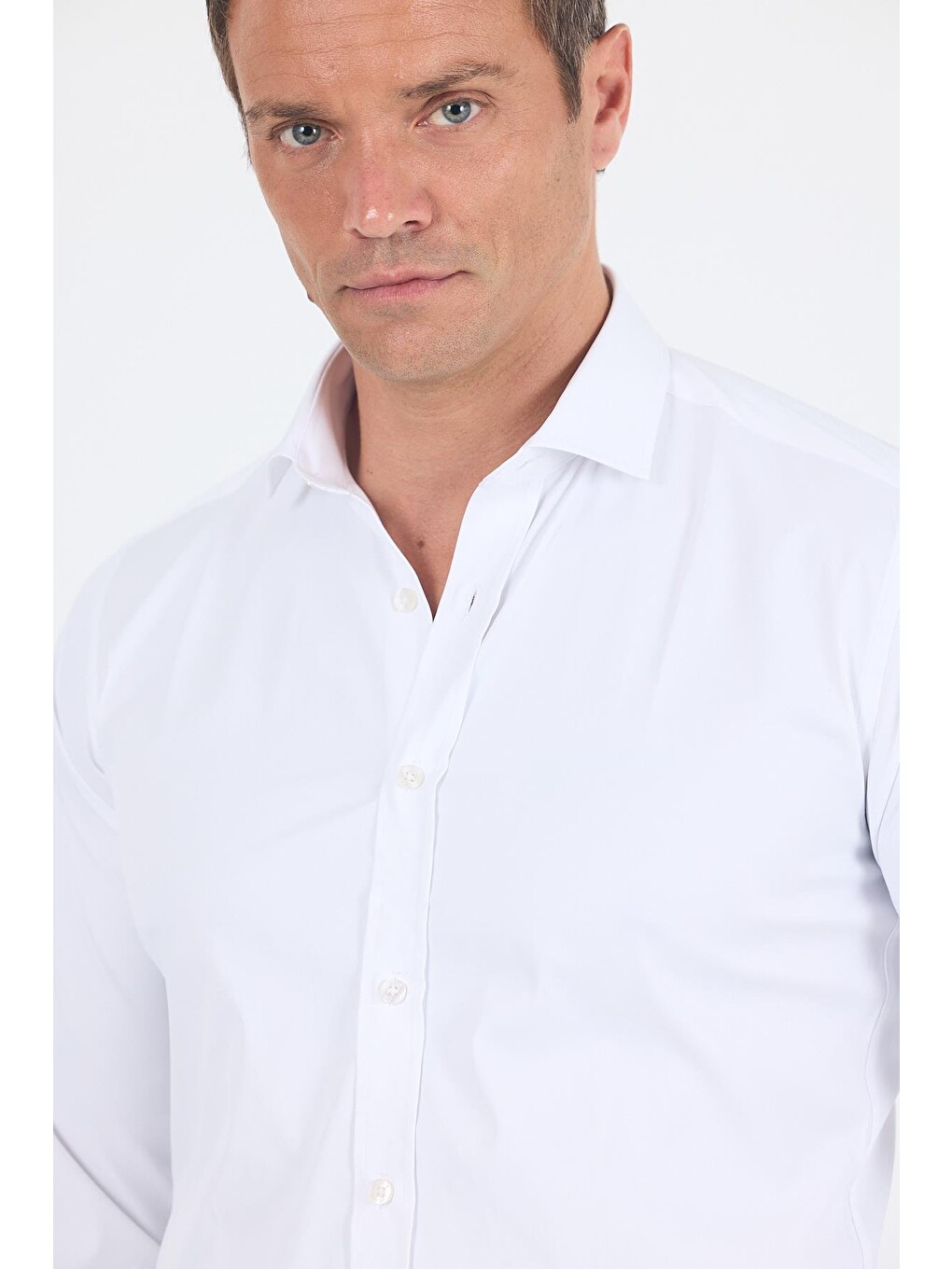 Beyaz Yarım İtalyan Yaka Cepsiz Gabardin Uzun Kol Slim Fit Esnek Gömlek 1004250235-3