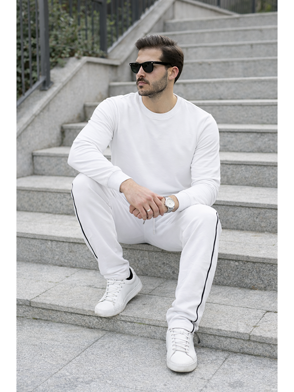 Erkek Çizgili Bisiklet Yaka Dar Beyaz Eşofman Takımı-4