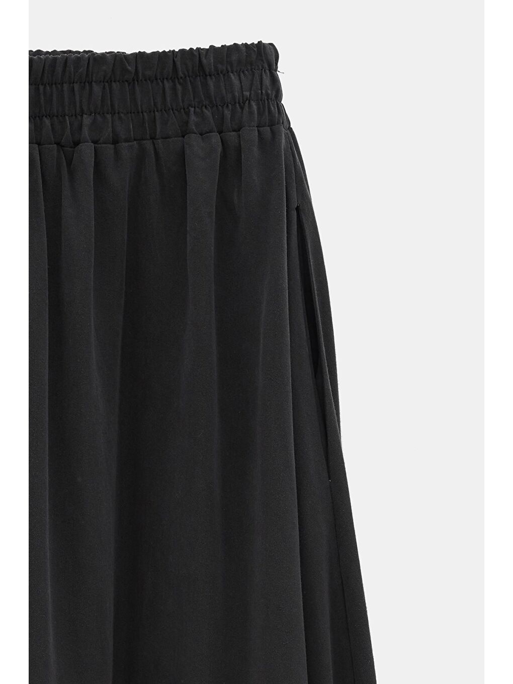 Siyah Kadın Beli Lastikli Midi Boy A Kesim Dökümlü Etek - Yüksek Bel-3