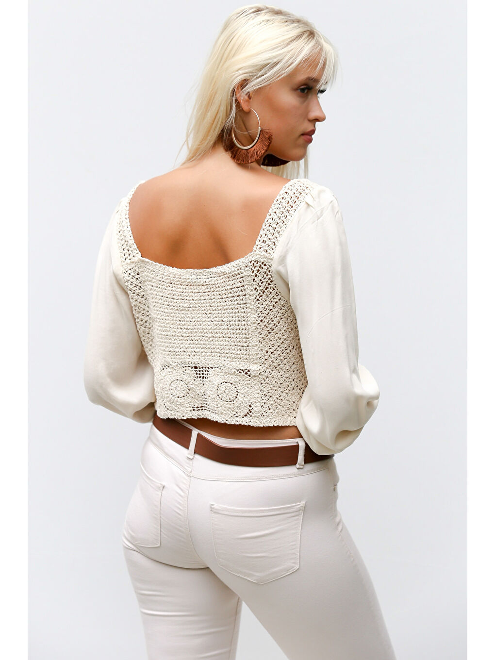 Kadın Bej Kare Yaka Balon Kol Sargı Nakışlı Crop Fitted Casual Pamuk Dokuma Bluz-5