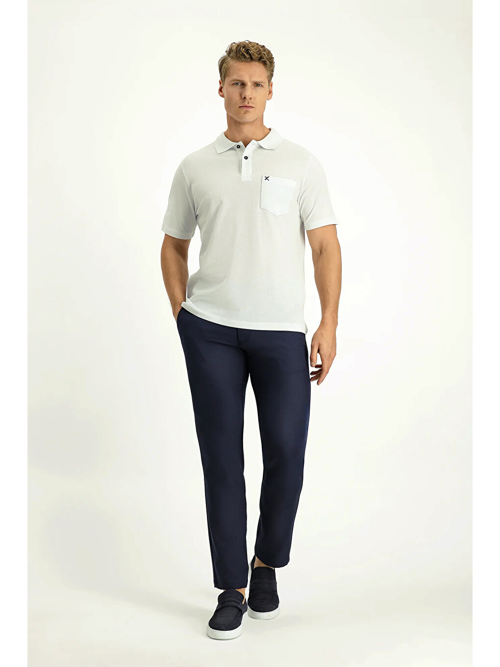 Beyaz Erkek Polo Yaka Regular Fit Cepli Nakışlı %100 Pamuk T-shirt-1