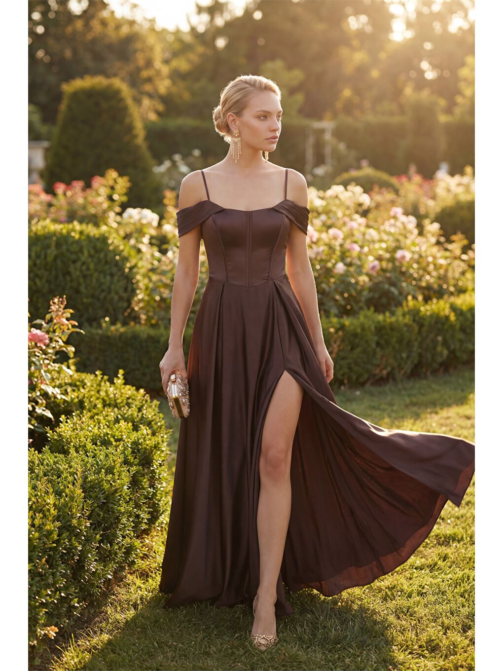 Kadın Kahverengi Dar Kalıp Balen Korse Detay Yırtmaçlı Uzun Saten Abiye-3