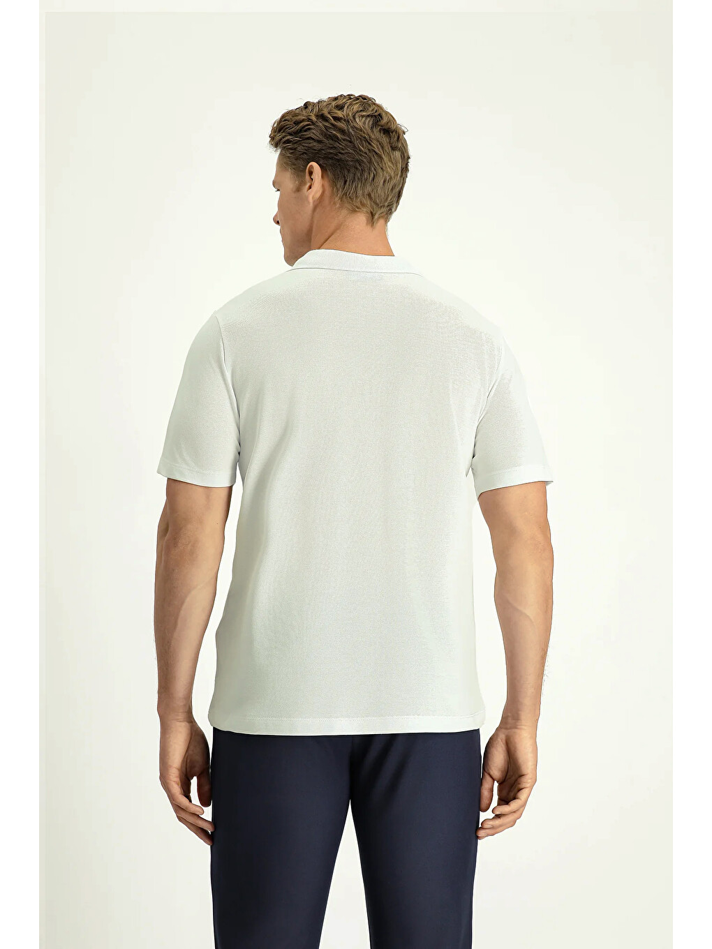 Beyaz Erkek Polo Yaka Regular Fit Cepli Nakışlı %100 Pamuk T-shirt-4