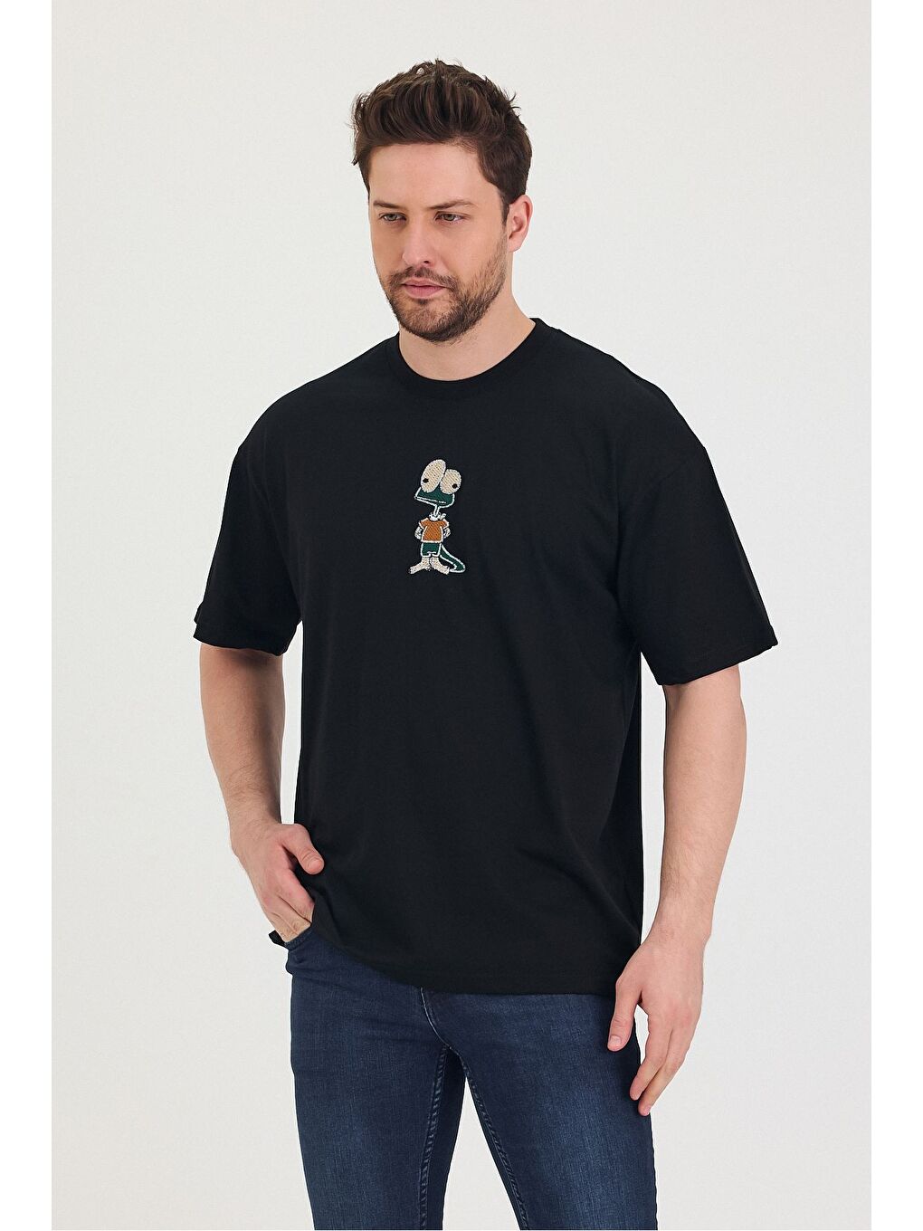 Siyah Bisiklet Yaka Oversize Salaş Unisex Tişört-4