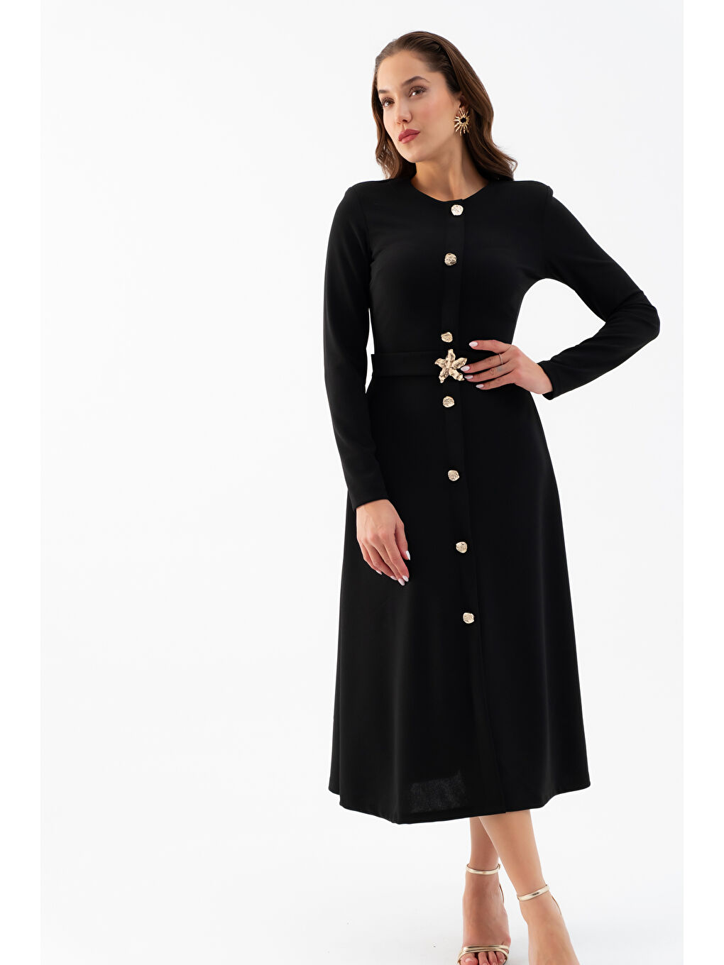 Kadın Siyah Uzun Kol Gold Düğmeli Midi Elbise-2