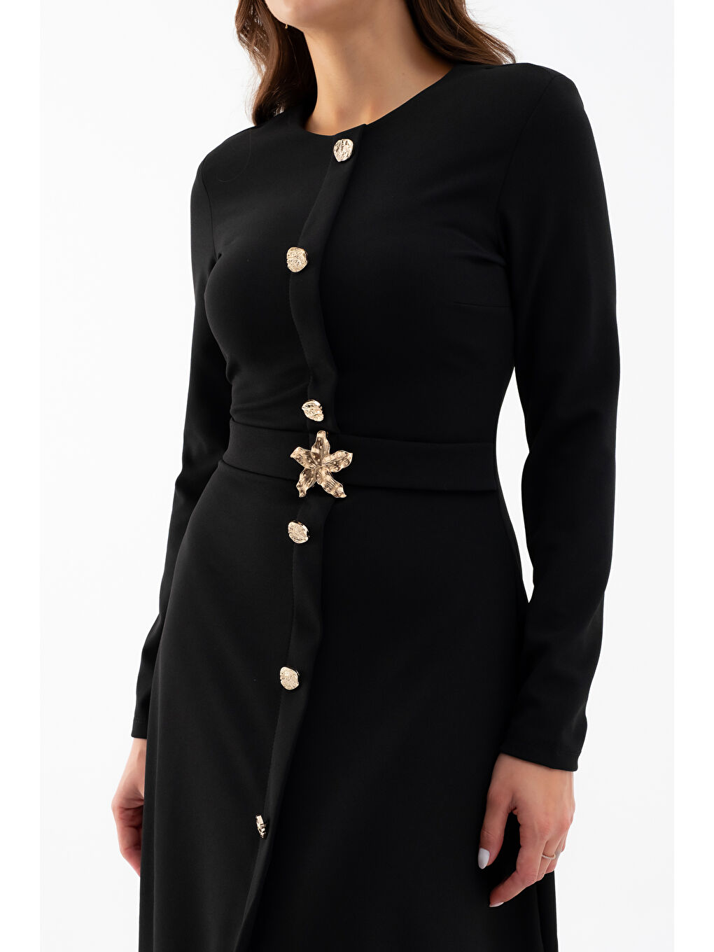 Kadın Siyah Uzun Kol Gold Düğmeli Midi Elbise-3