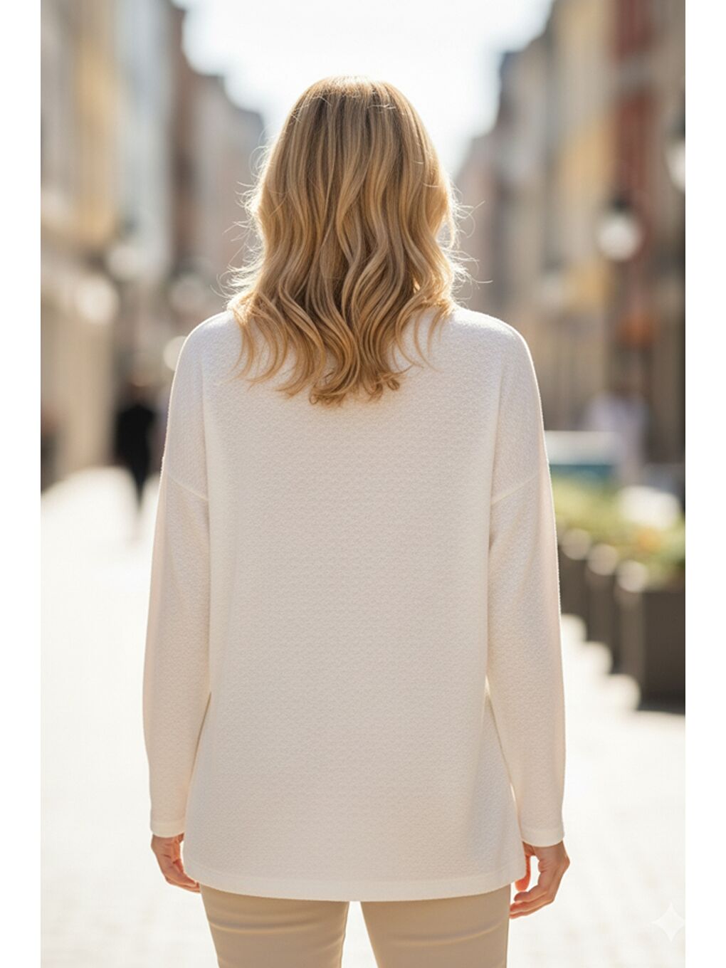 Ekru İtalyan Krem Havuz Yaka Uzun Kol Çiçekli Varak Baskılı Casual Oversize Triko Bluz 75 75-1