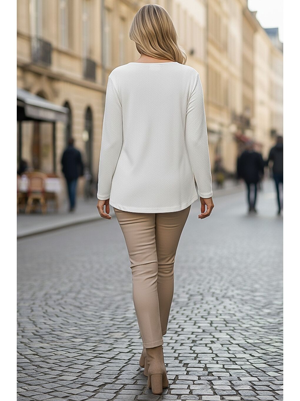 Ekru İtalyan Krem Havuz Yaka Uzun Kol Çiçekli Varak Baskılı Casual Oversize Triko Bluz 75 75-3