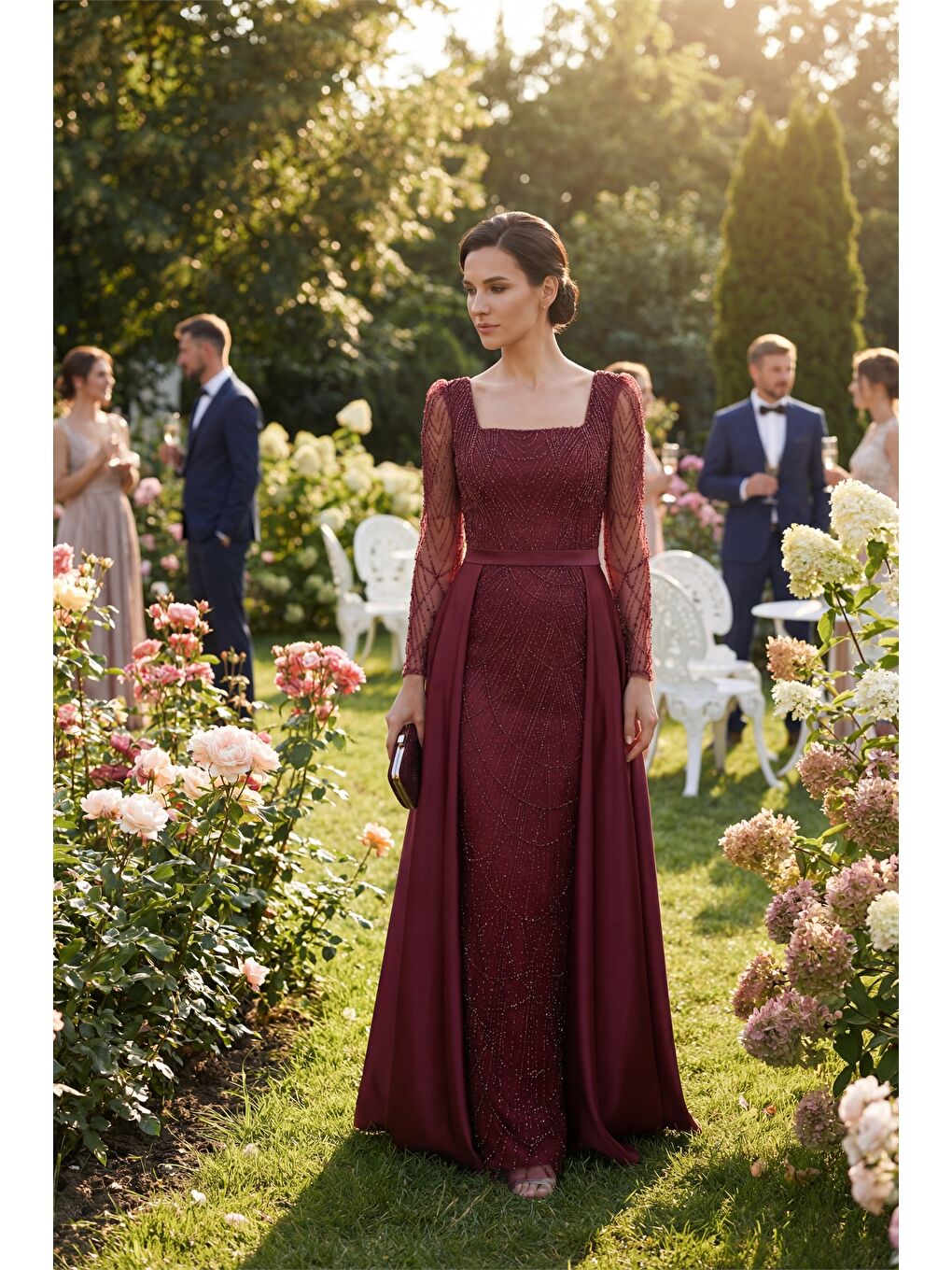 Kadın Bordo Dar Kalıp Uzun Kol Taşlı Saten Kuyruk Aksesuarlı Abiye-3