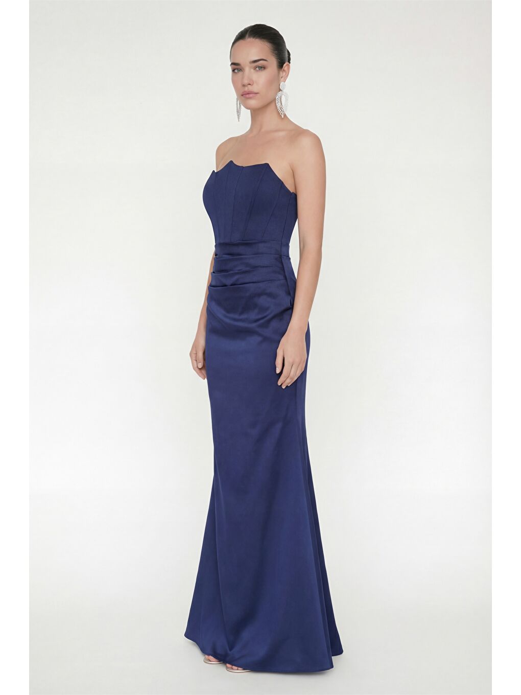 Kadın Lacivert Dar Kalıp Straplez Yaka Beli Drapeli Saten Abiye Elbise-2
