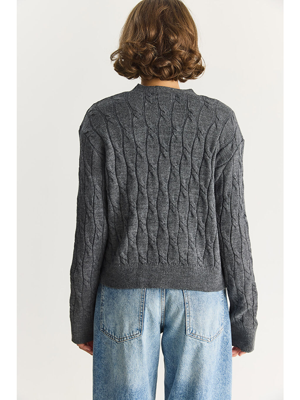 Antrasit Kadın V Yaka Örgü Desenli Düğmeli Hırka TH-5