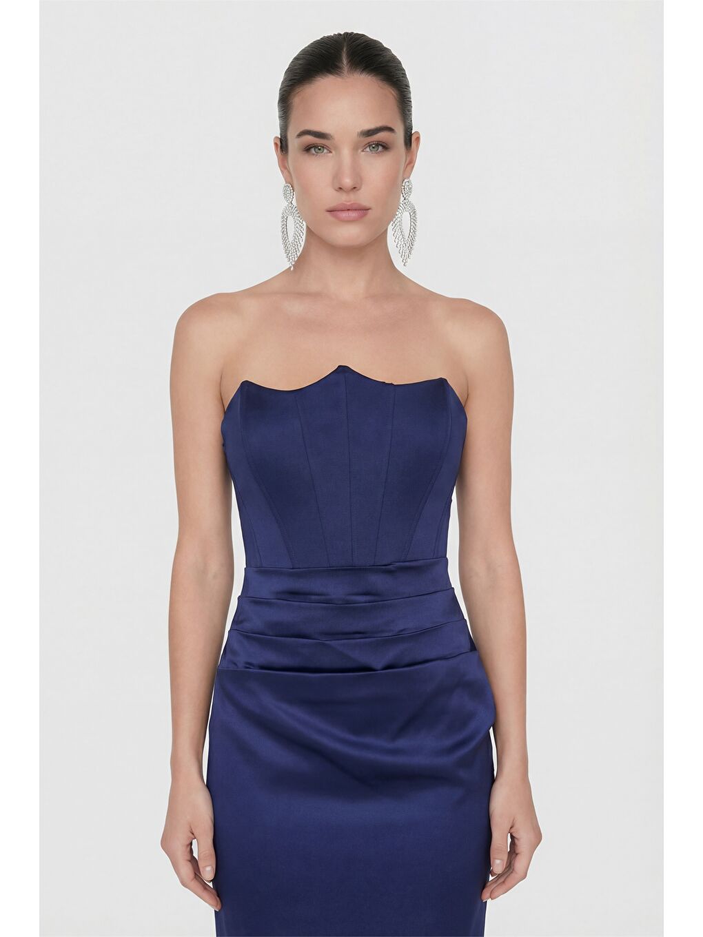 Kadın Lacivert Dar Kalıp Straplez Yaka Beli Drapeli Saten Abiye Elbise-3