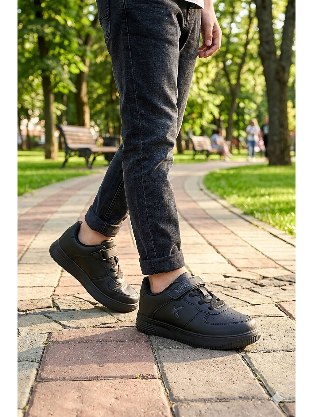 Siyah Trick Cırtlı Faylon Taban Erkek Çocuk Spor Ayakkabı-2