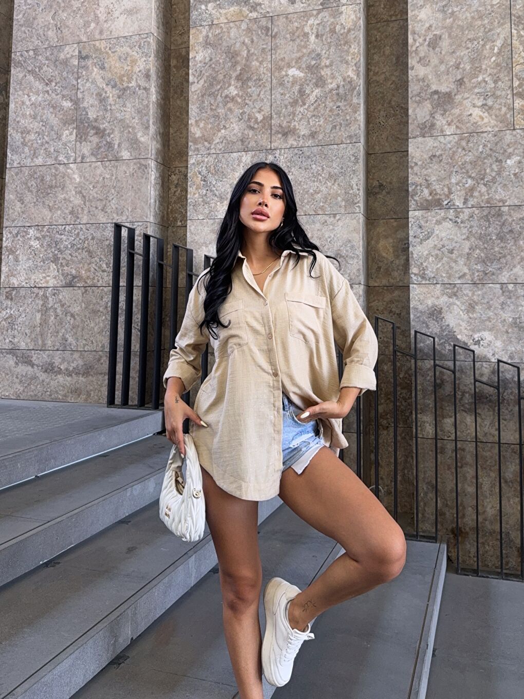 Ekru Parıltı Detay Keten Kumaş Gömlek-3