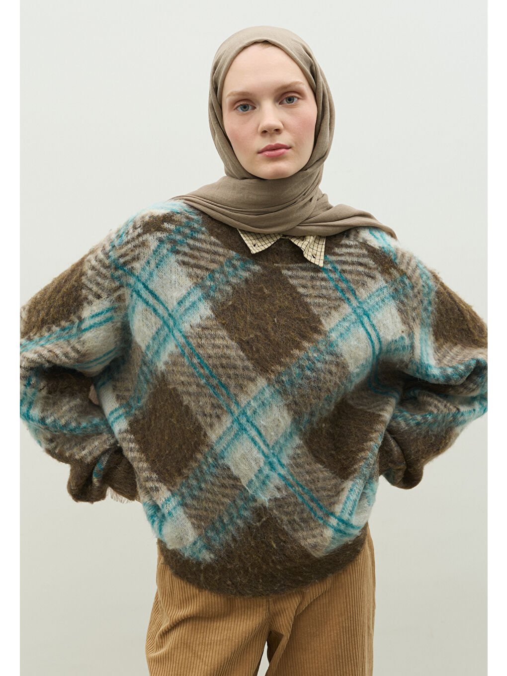 Bej KAŞMİR DOKULU ŞAL VİZON