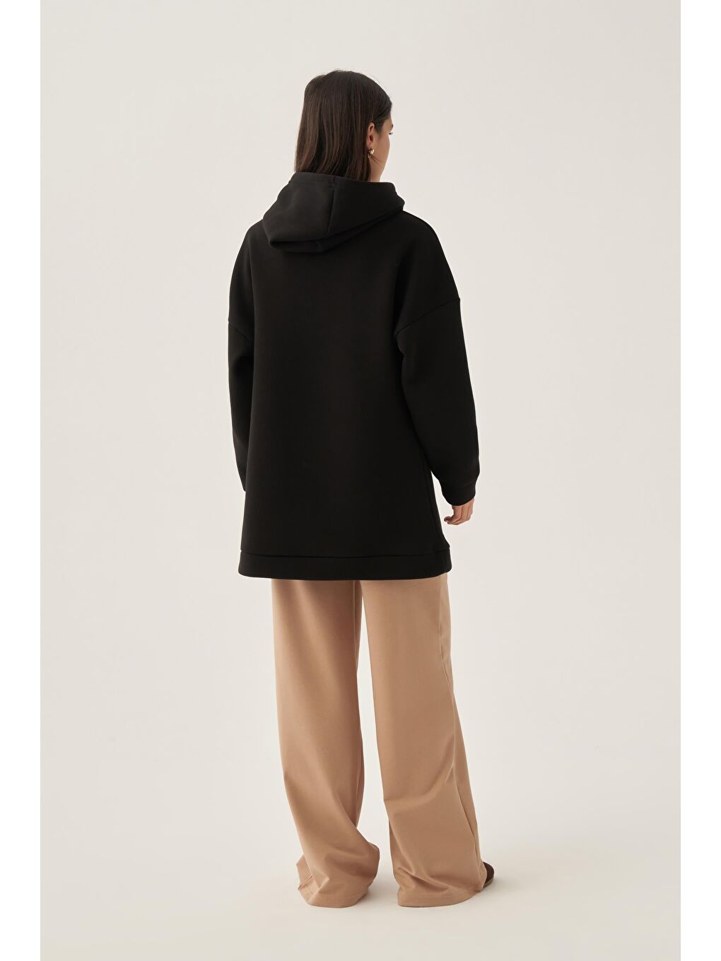 Siyah-Kapüşonlu Sweatshirt-3