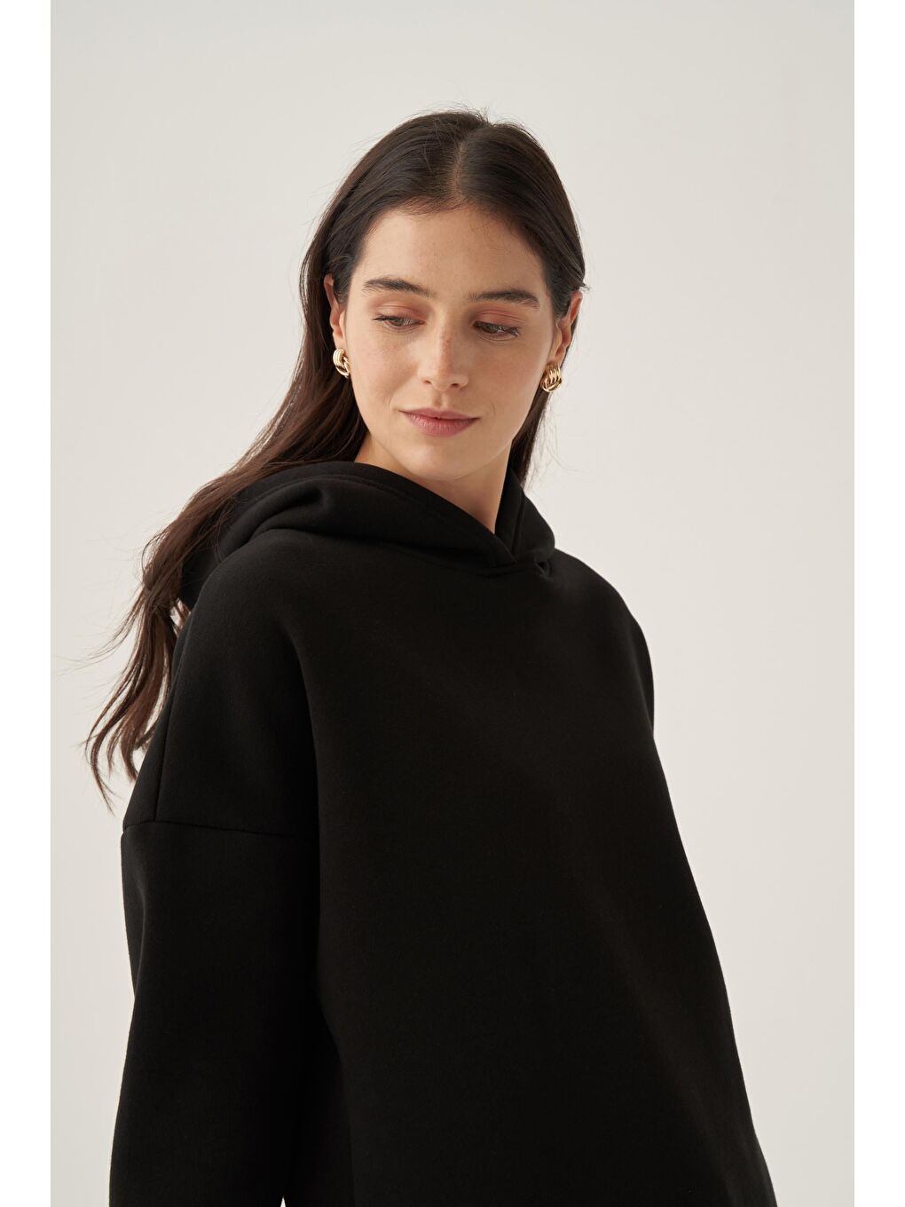 Siyah-Kapüşonlu Sweatshirt-4