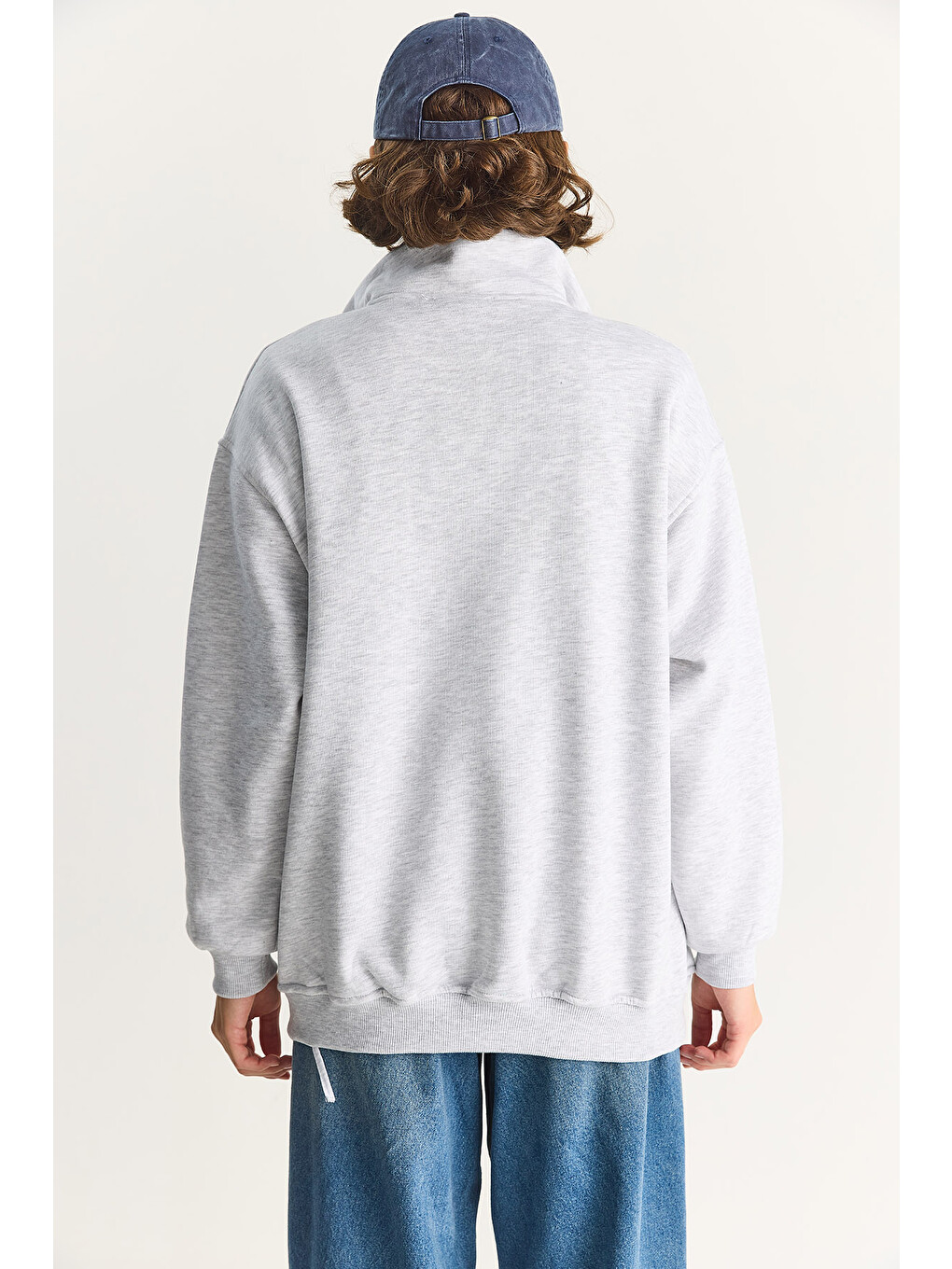 Gri Kadın Nakışlı Yarım Fermuarlı Polo Yaka Şardonlu Oversize Sweatshirt-5