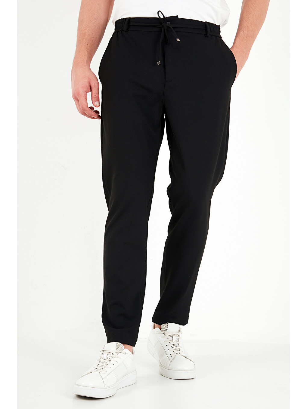 Siyah Regular Fit Belden Bağlamalı Düz Paça Pantolon Cf26w6111111-4