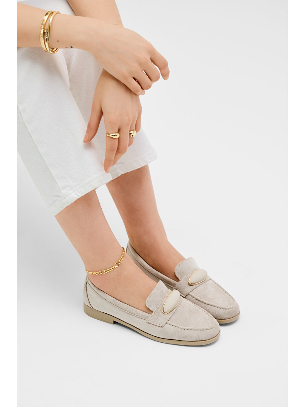 Kadın Bej Loafer Rahat Kalıp Toka Detaylı Günlük Babet-3