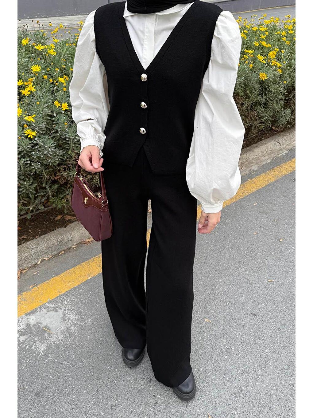 V Yaka Yelekl Takım Siyah-2