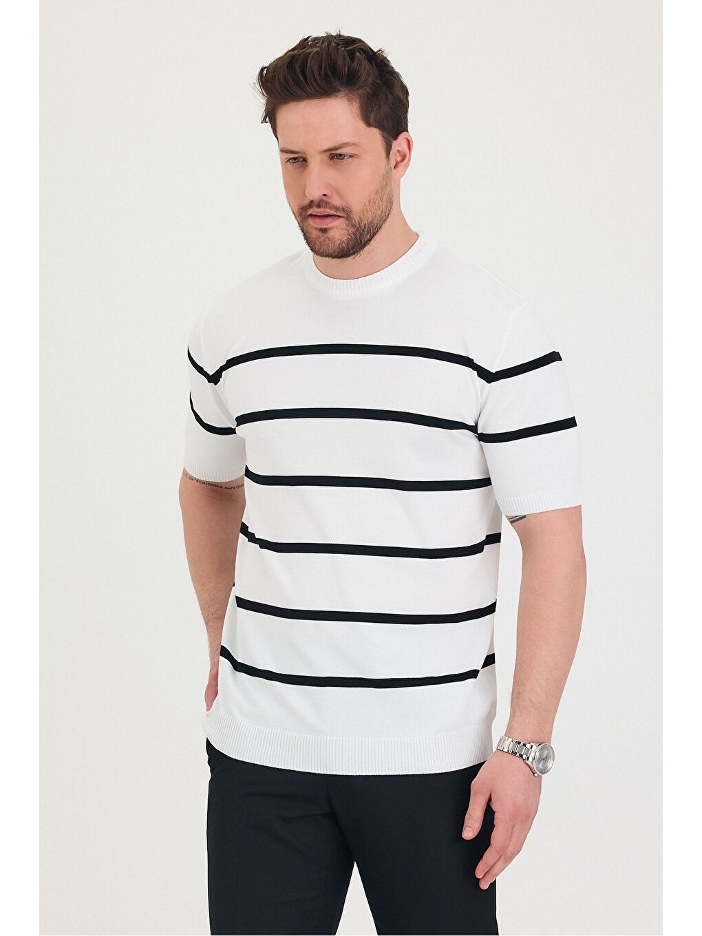 Beyaz Erkek Bisiklet Yaka Kalın Çizgi Detaylı Kısa Kollu Ince Triko Tişört-2