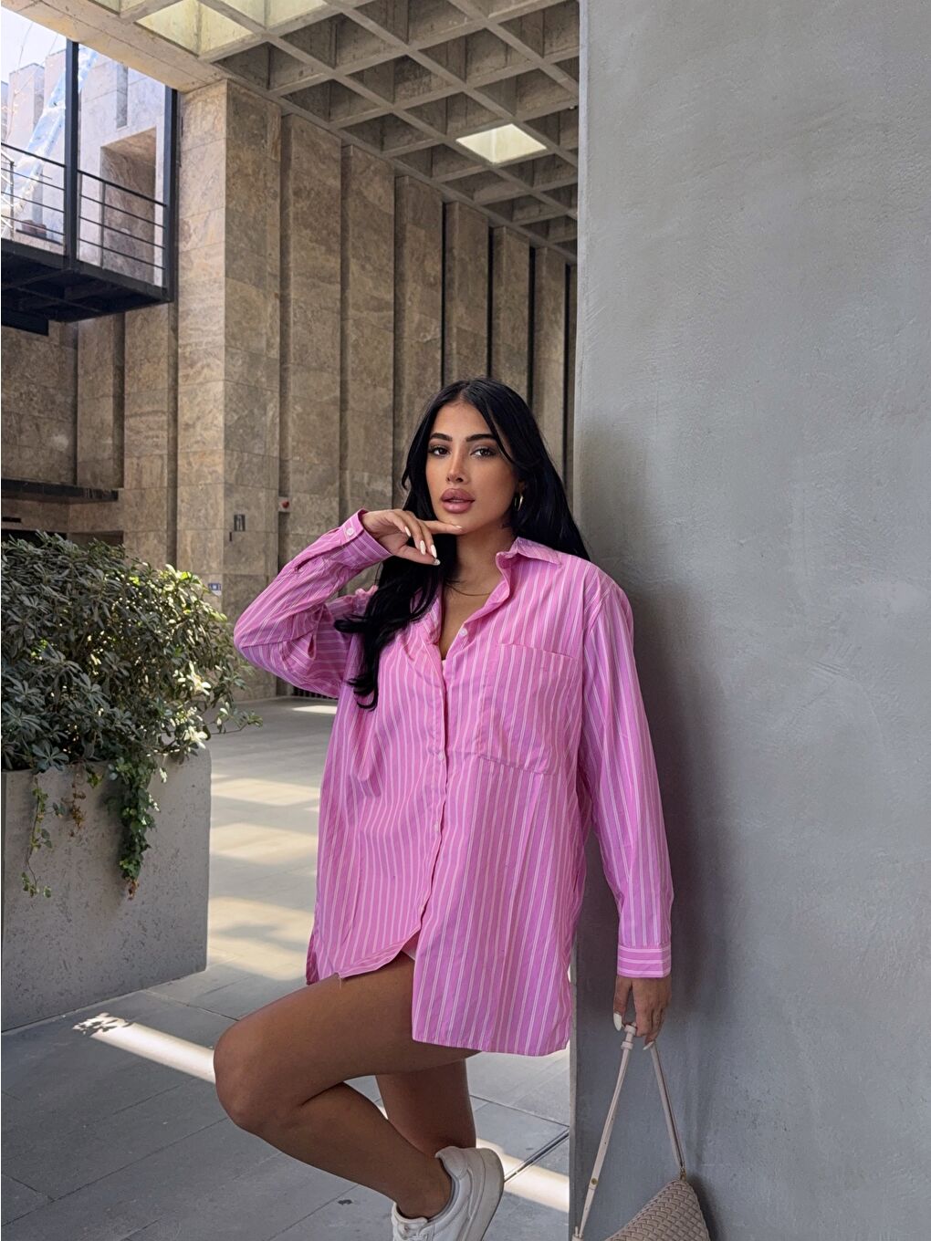 Pembe Çizgili Tek Cep Detay Gömlek-4