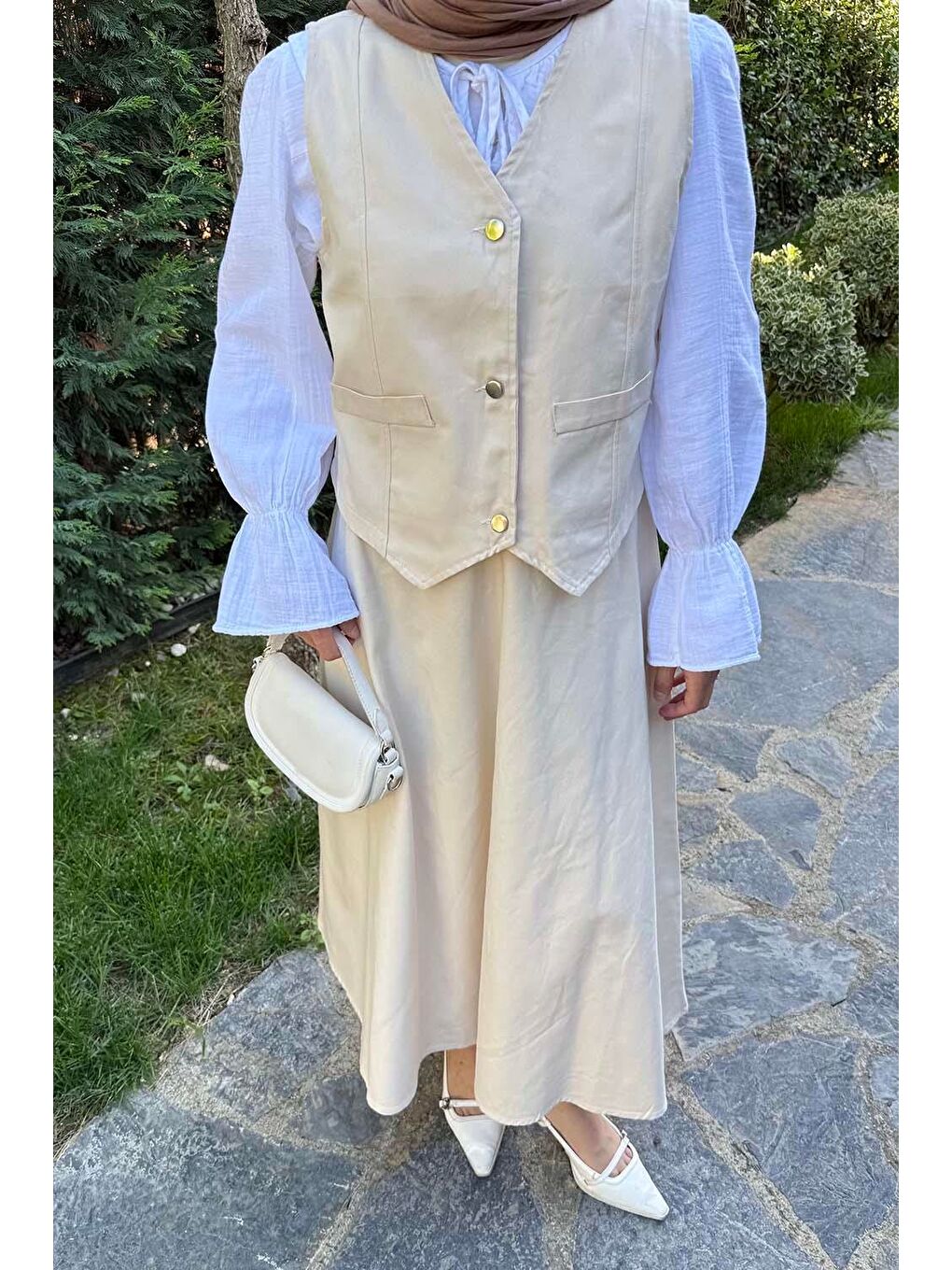 Bej Gabardin Yelek-Etek İkili Tesettür Takım Taş-2
