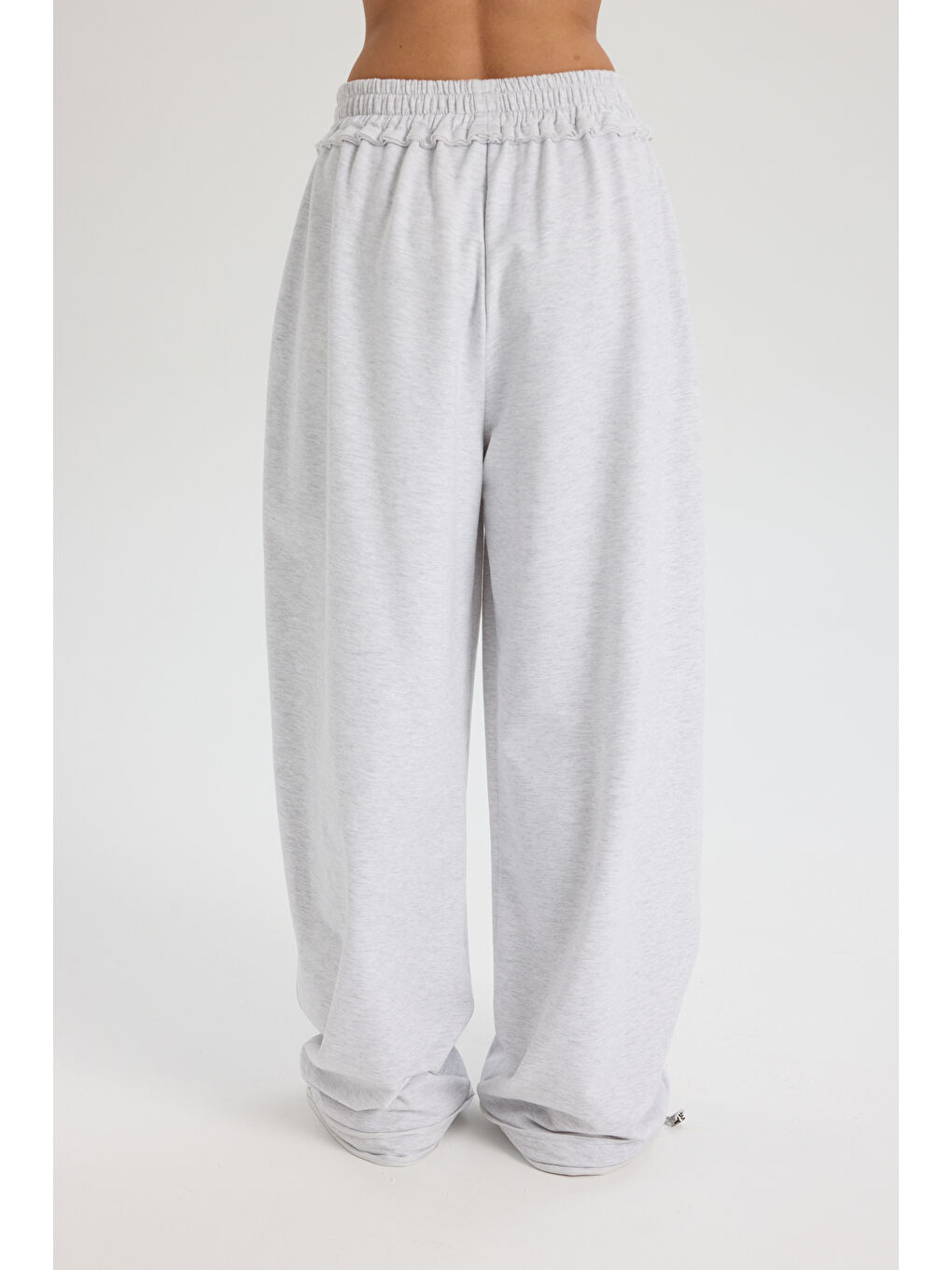 Beyaz Petal Pis Detay Karmelanj Crop Eşofman Takım-5