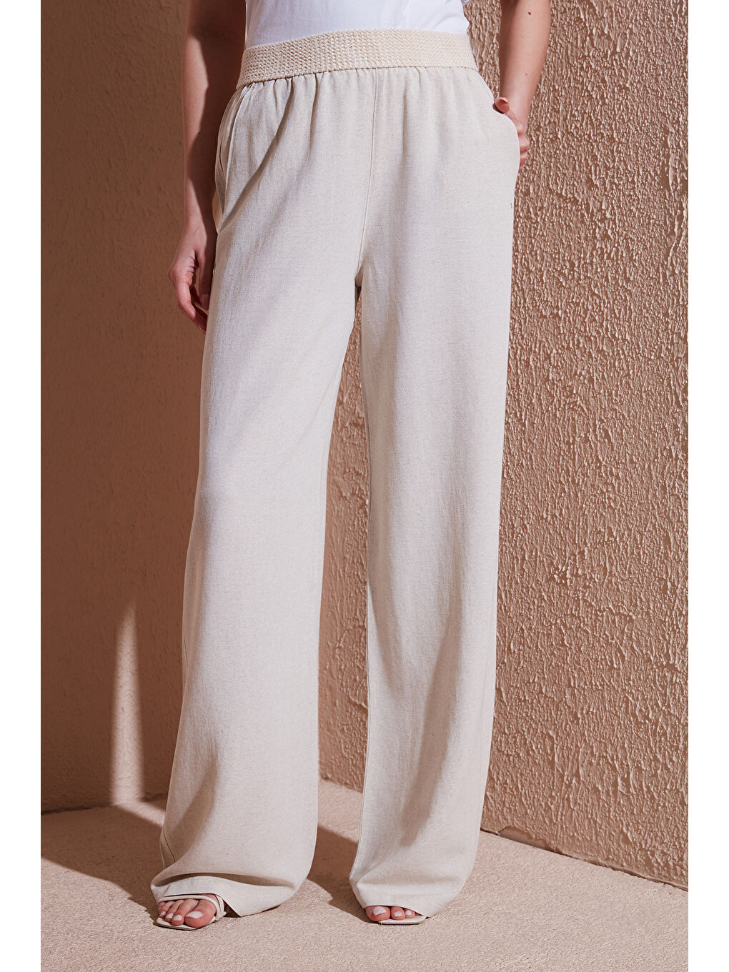 Bej Wide Leg Yüksek Bel Geniş Paça Pantolon 25Y0893K1-3