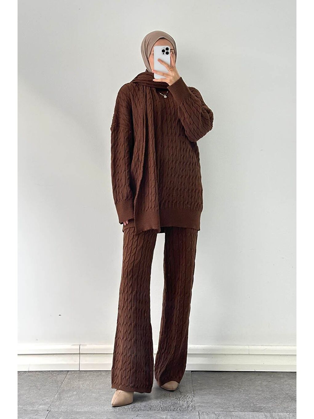 Atkılı Örülü Tesettür Takım Acı Kahverengi