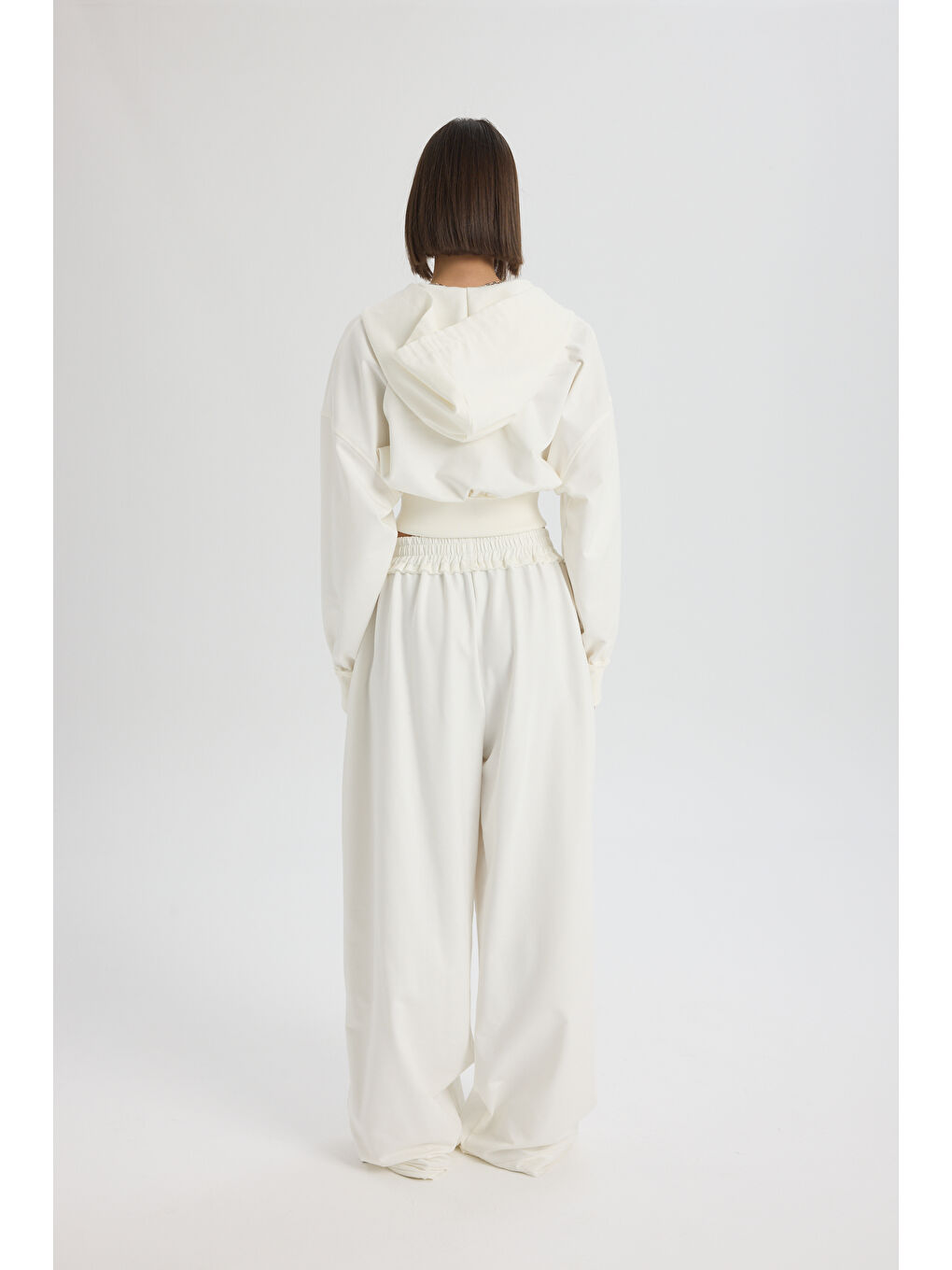 Petal Pis Detay Ekru Crop Eşofman Takım-3