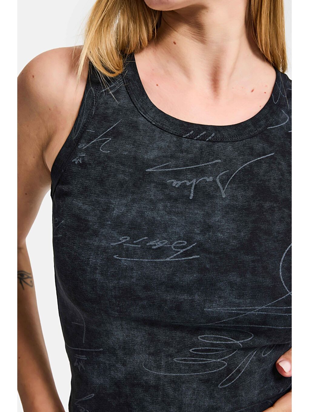 Kadın Siyah Antrasit w5 Crop Özel Baskılı Yıkamalı Kumaş Tasarım Body-1