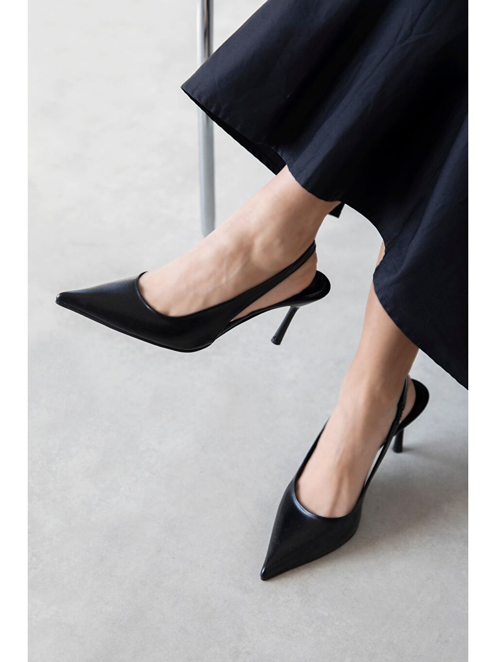 Jeres Kadın Topuklu Kırışık Deri  Ayakkabı Siyah