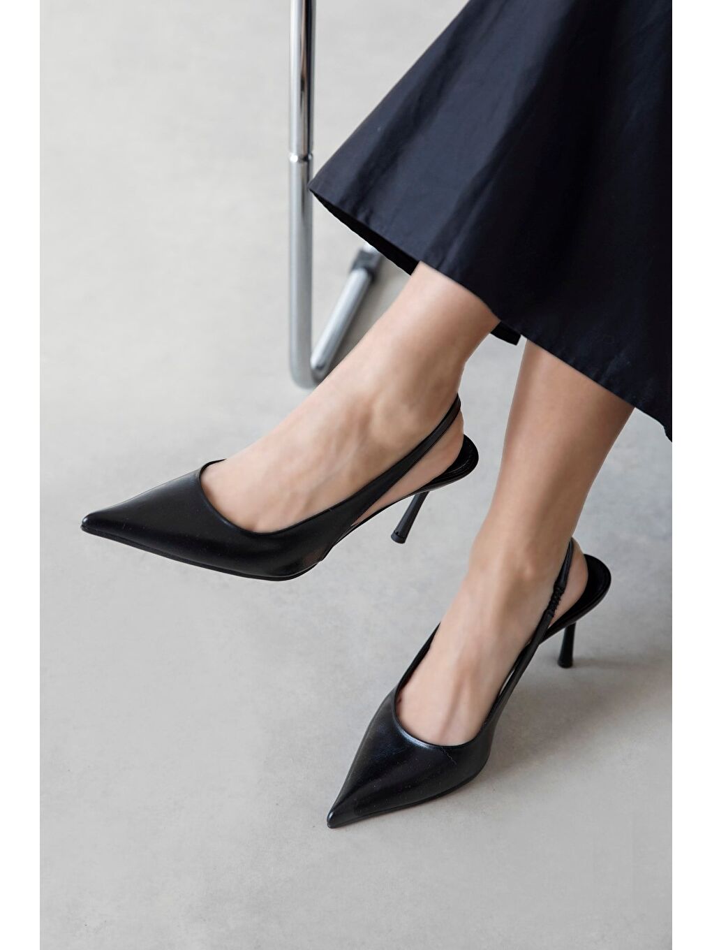 Jeres Kadın Topuklu Kırışık Deri  Ayakkabı Siyah-1