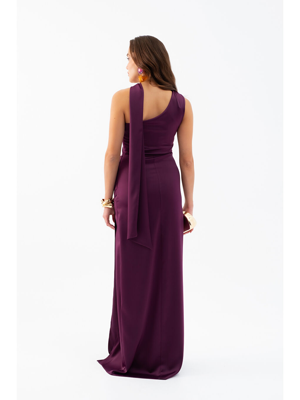 Kadın Mürdüm Fular Yaka Yırtmaçlı Uzun Saten Abiye Elbise-5