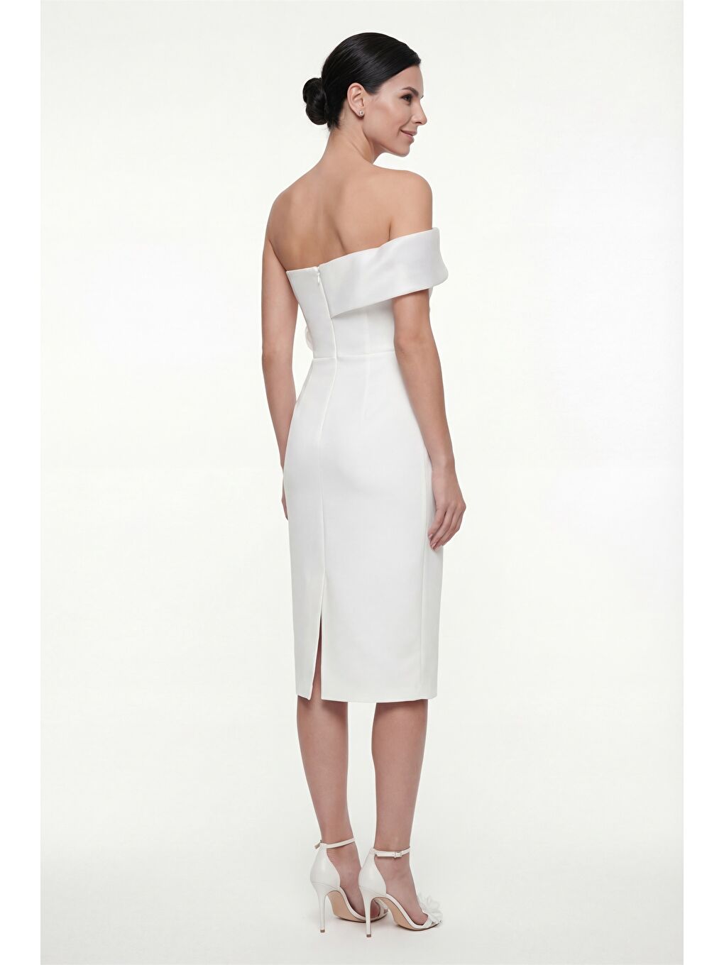 Kadın Beyaz Kayık Yaka Çiçek Detaylı Söz Nişan Nikah Abiye Elbise-4