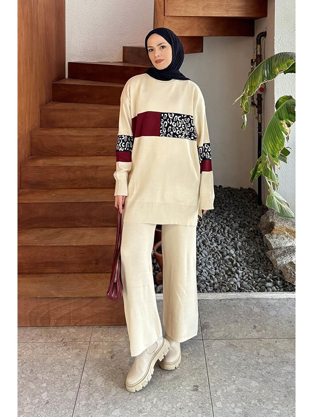 Ekru Desenli Triko Takım Krem