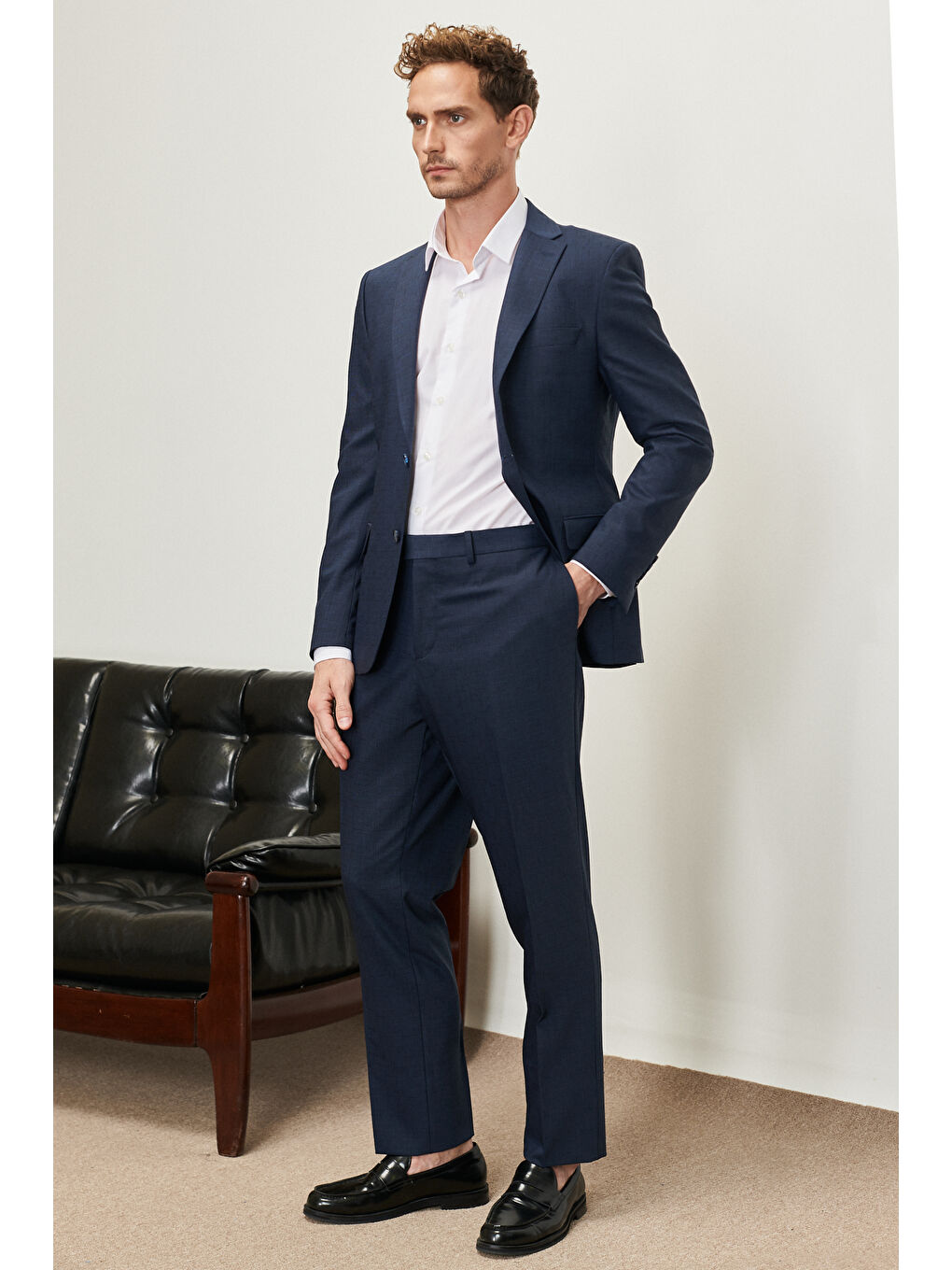 Erkek Lacivert Slim Fit Dar Kesim Mono Yaka Desenli Yünlü Takım Elbise-1