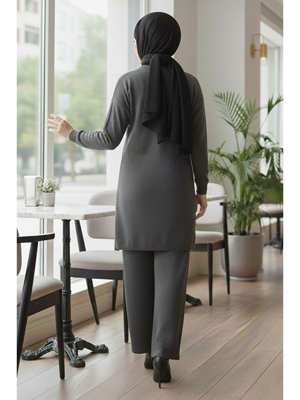 Çiçek Pul Detaylı Triko İkili Takım Antrasit - 28126-ANTRASIT-2