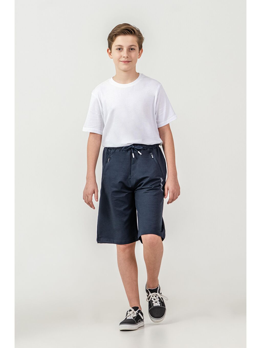 Lacivert Sport Baskılı Cepler Fermuarlı Erkek Çocuk Şort