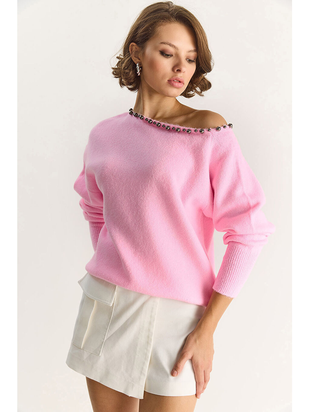 Pembe Kadın Taş İşleme Detaylı Tek Omuz Triko Kazak TK-3