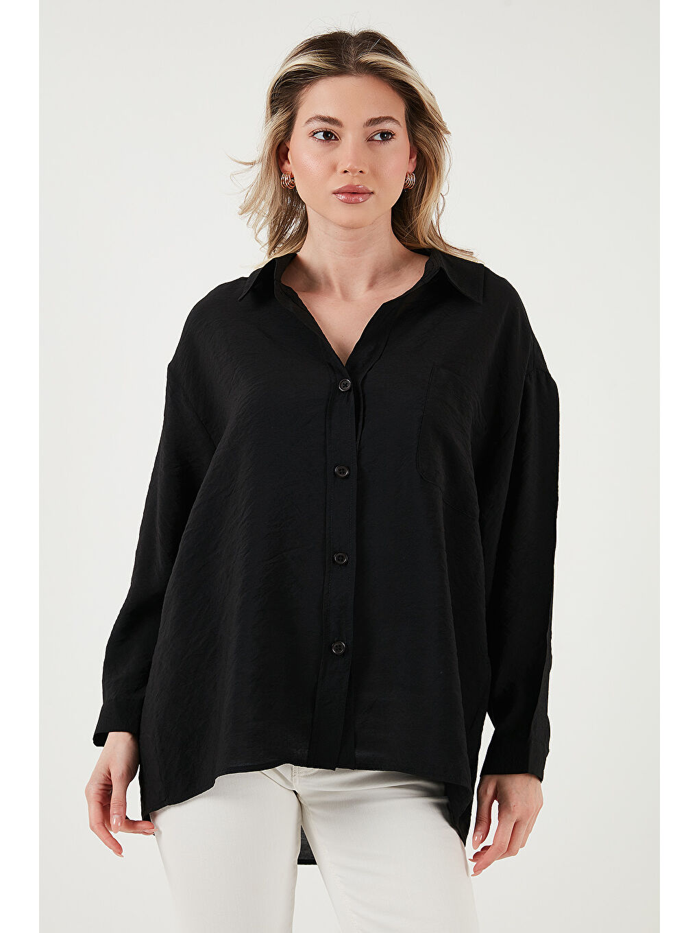 Siyah Oversize Cep Detaylı Uzun Kollu Gömlek 25Y0571K1-3