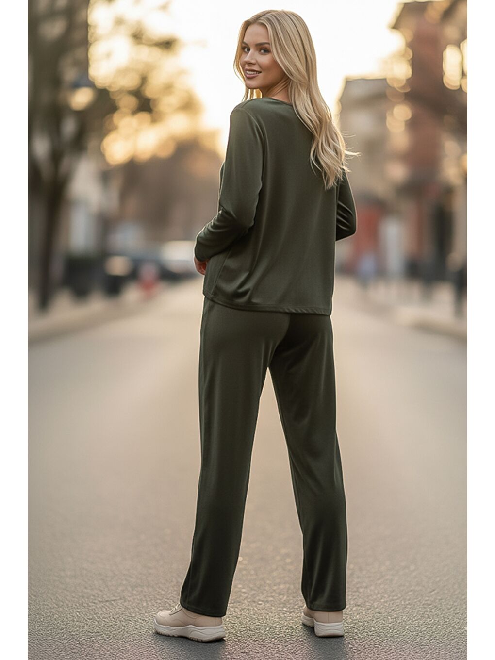 İtalyan Haki Yuvarlak Yaka Uzun Kol Lastikli Bel Casual Kadife Dokuma Alt Üst Takım 75-106 65-71-1