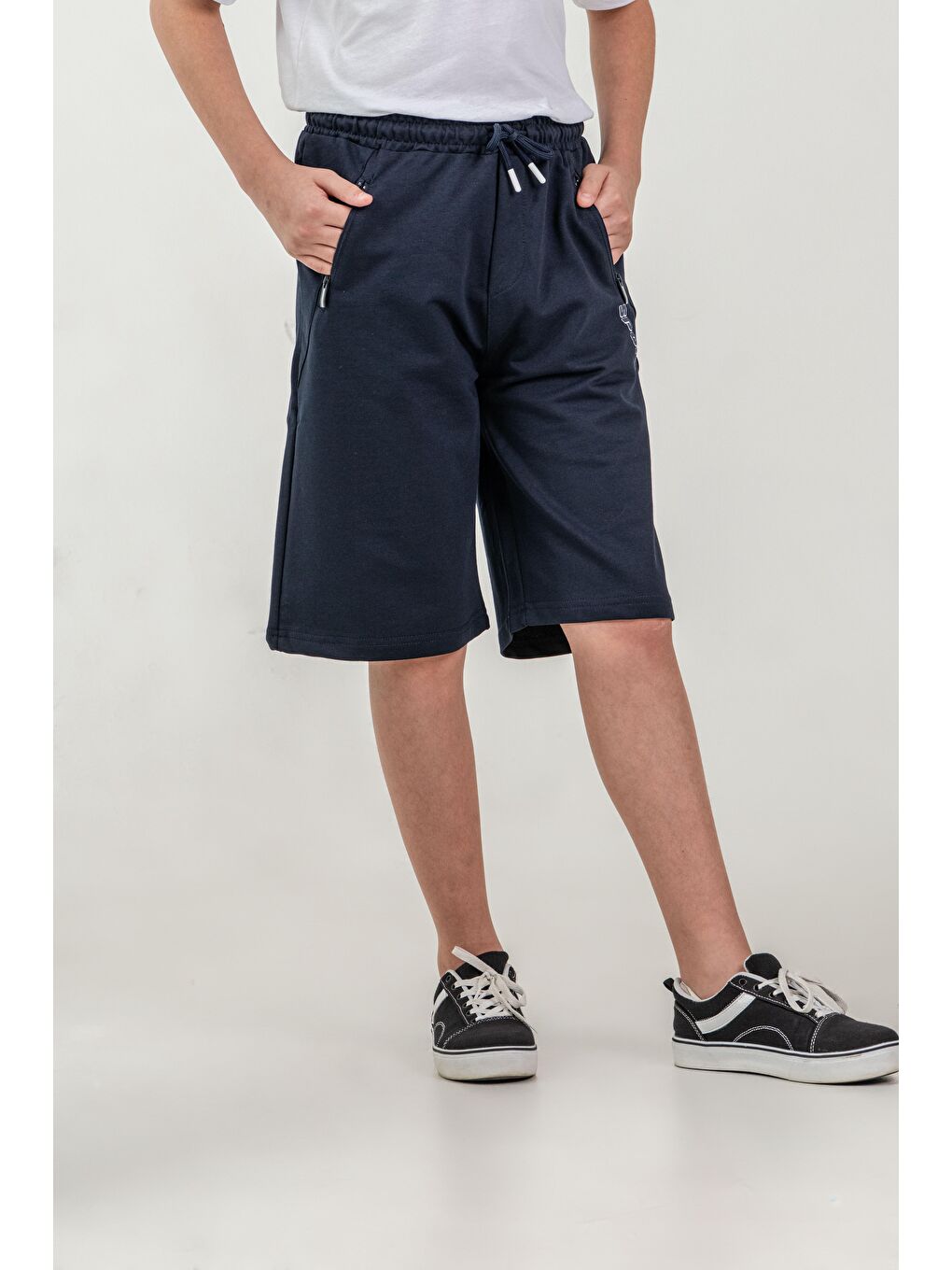 Lacivert Sport Baskılı Cepler Fermuarlı Erkek Çocuk Şort-1