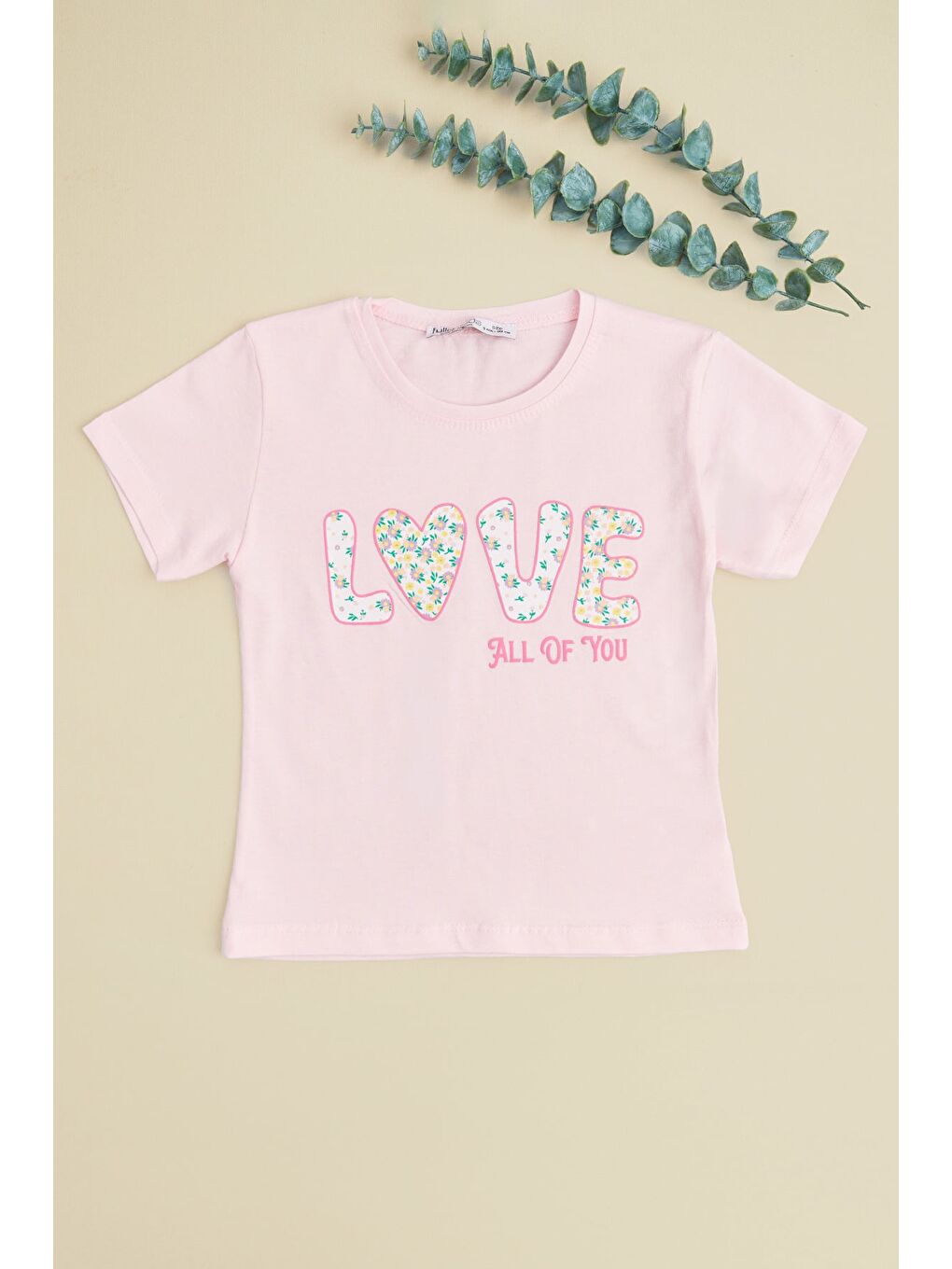 Pembe Çiçekli Love Yazı Baskılı Kız Çocuk Tişört